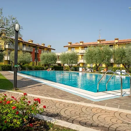 Dolce Family Apartment Sirmione